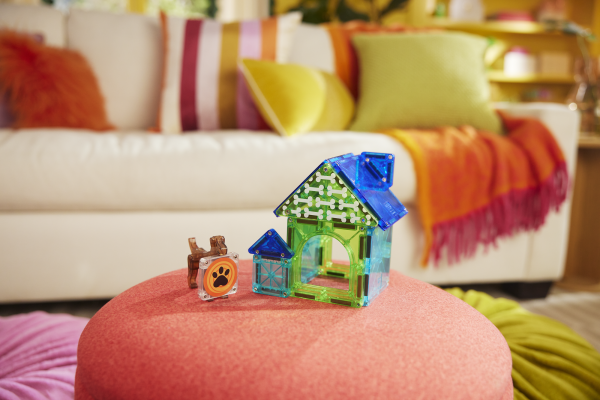 Dog House 13-Piece Set made by Magna-Tiles