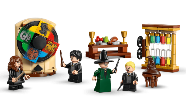 Harry Potter Hogwarts Castle: Sorting Hat Ceremony 76460 made by LEGO