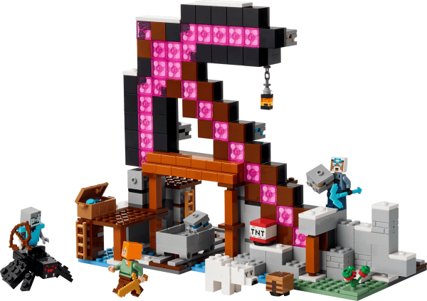 Minecraft The Pickaxe Mine 21277 from LEGO
