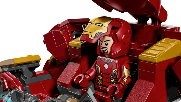 Marvel Epic Battle: Hulkbuster vs. The Hulk 76343 made by LEGO