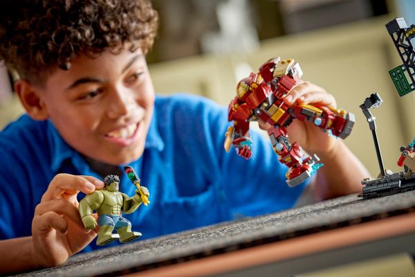 LEGO Marvel Epic Battle: Hulkbuster vs. The Hulk 76343 part of our  collection