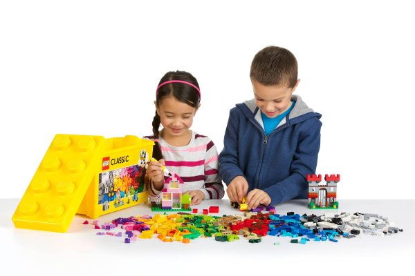 Large Creative Brick Box 10698 made by LEGO Large Creative Brick Box 10698 made by LEGO